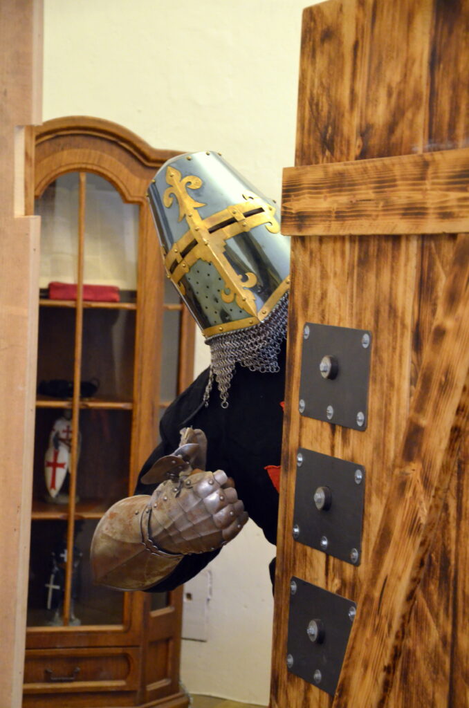 Honba za svatým grálem - únikové hry.